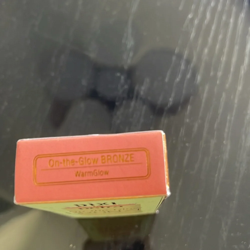 Pixi by Petra On the Glow Bronze Tinted Moisture stick WARMGLOW